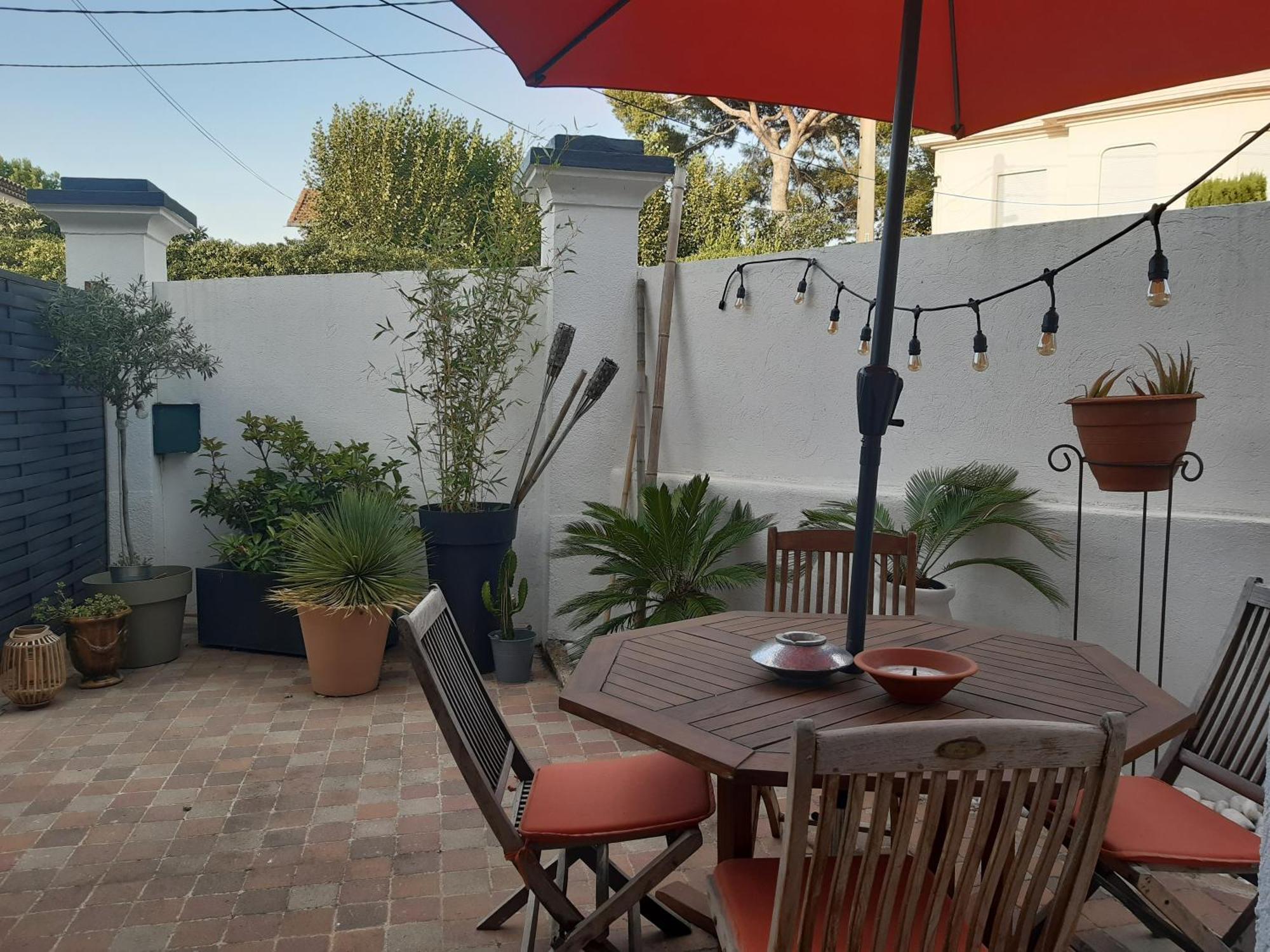 Grand Studio Avec Patio 马赛 外观 照片